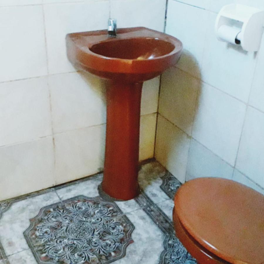 Хостел Alojamiento Picaflor Iguazu Пуэрто-Игуасу Экстерьер фото